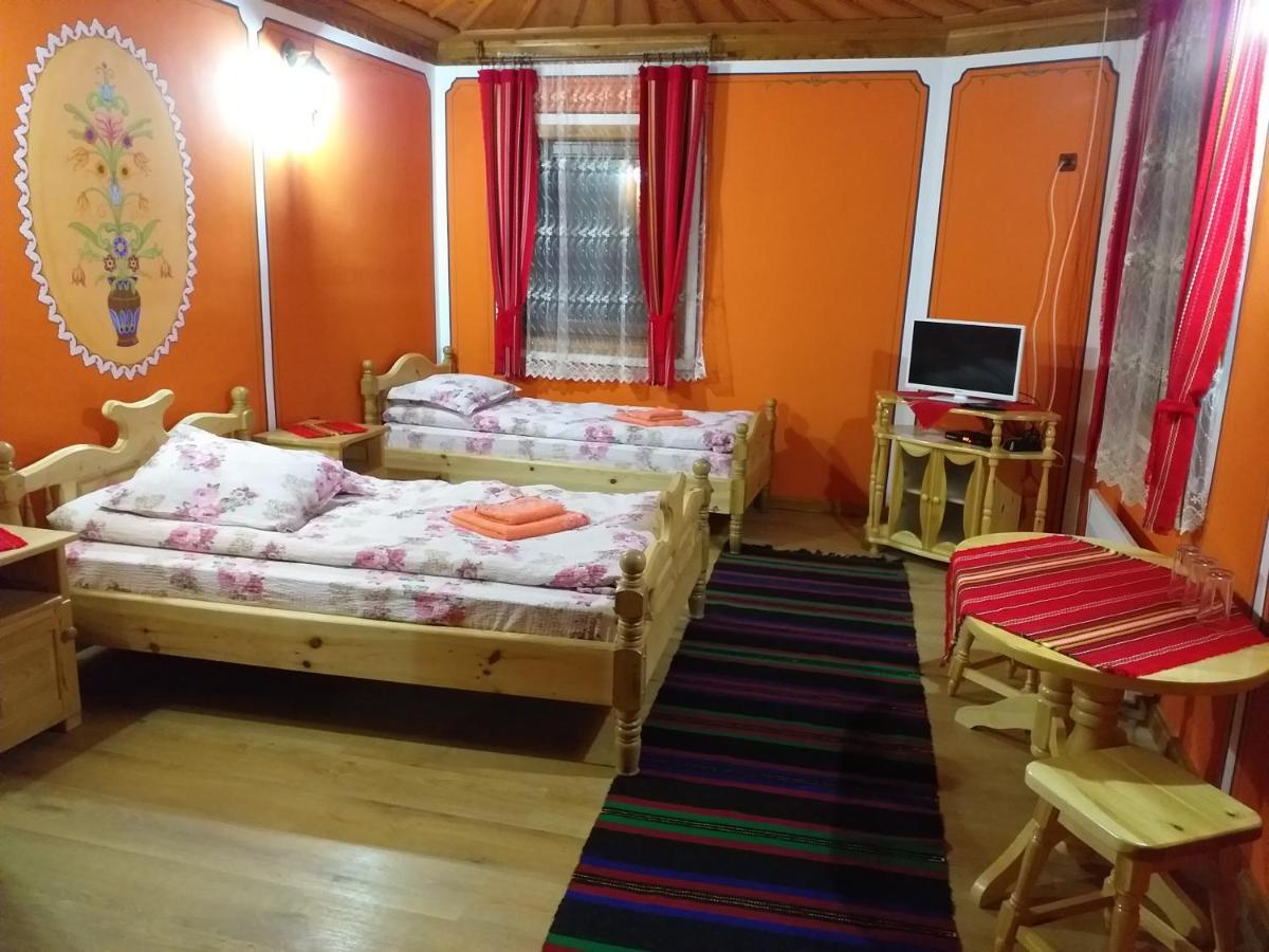 Стаи За Гости Дончо Войвода Koprivshtitsa Exterior foto